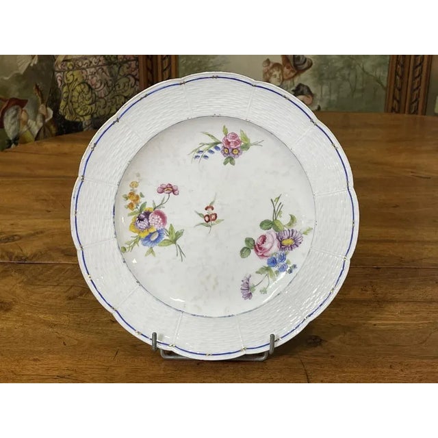 18th Century Porcelain Plate with Polychrome & Flowers from Sèvres For Sale - Image 4 of 4