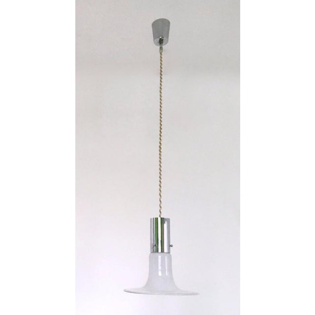 White Murano Glass Pendants attributed to Alessandro Pianon for Vistosi, Set of 2 For Sale - Image 4 of 8