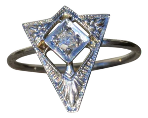 The Yareli: Ladies Antique 10K Shield Diamond Ring
