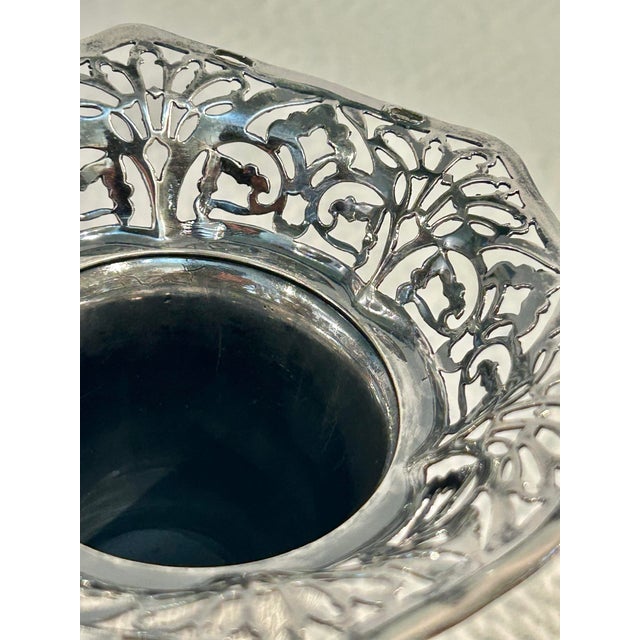 Early 20th Century Vintage Victorian Style Hallmark Silver Co. Pierced Floral Silverplate Posy Vase, 4.5” For Sale - Image 5 of 7