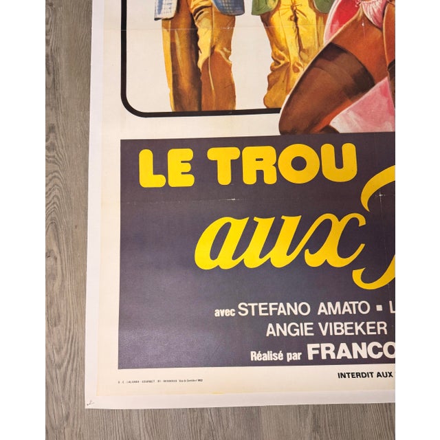 Textile Le Trou Aux Folles, Hole of the Mad Queen's, Original Movie Poster, 1979 For Sale - Image 7 of 9