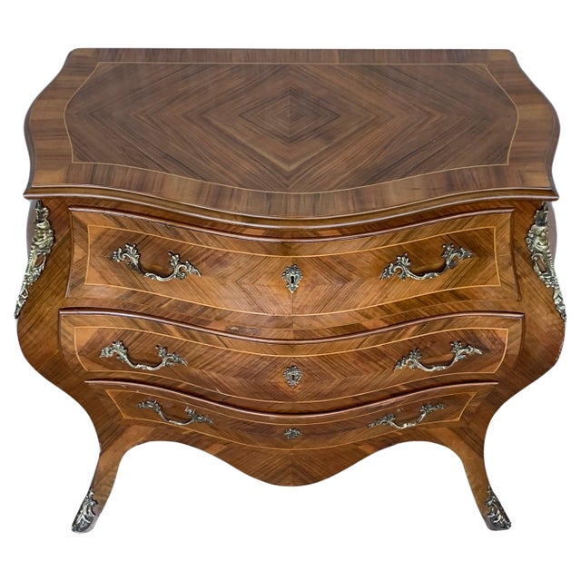 Early 20th Century French Louis XV Style Fine Kingwood and Marquetry Ormolu Mounted Bombe Commode For Sale - Image 15 of 18