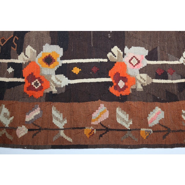 Vintage Turkish Karabağ Kilim With Rose Bouquets – Handwoven Floral Flatweave Kilim Rug -6' X 11' 9'' For Sale - Image 11 of 13