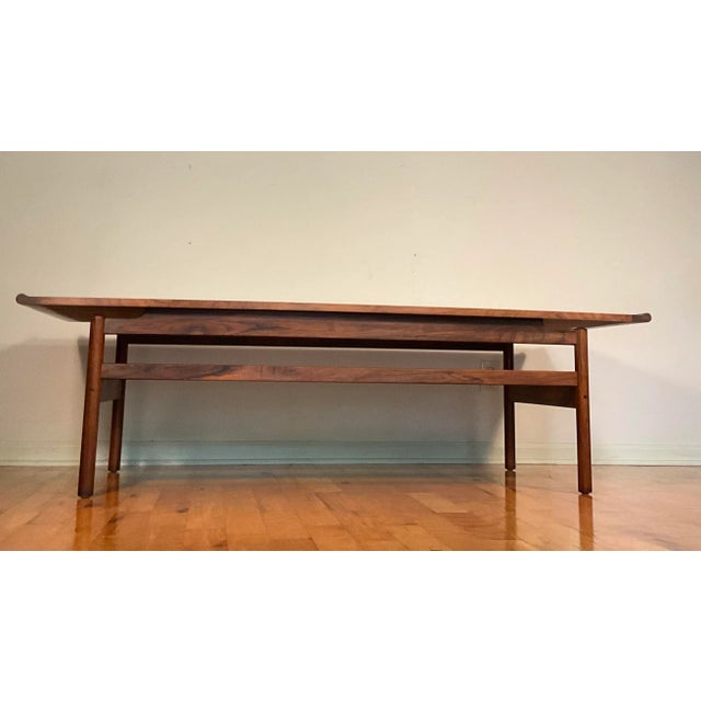 Brode Blindheim Scandinavian Large Rosewood Coffee Table by Brode Blindheim for Sykkylven, Norway - 1960s For Sale - Image 4 of 12