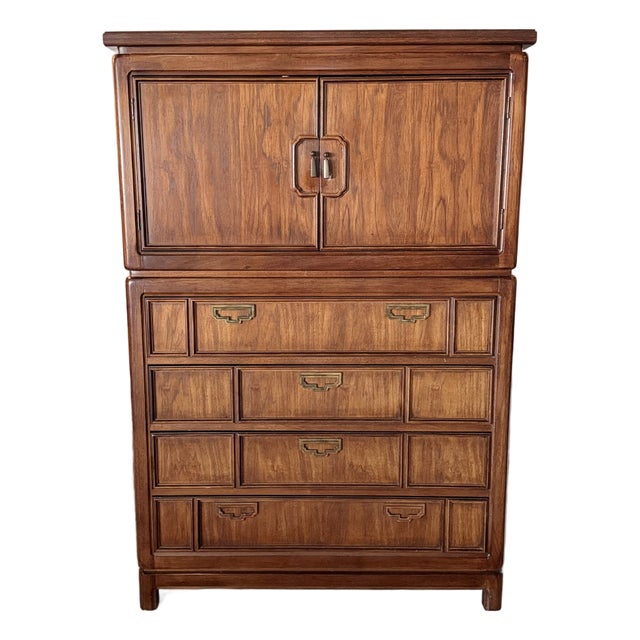 Vintage Gentleman's Chest of Drawers by Thomasville Furniture For Sale