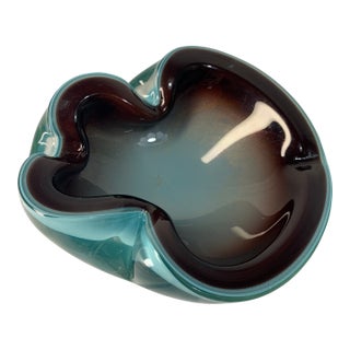 Alfredo Barbini Biomorphic Shape With a Turquoise Exterior and a Deep Burgundy Inner Layer With Gold Fleck For Sale