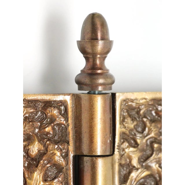 Reproduction bronze door hinge of an original Yale & Towne textured design. It has steeple tips, staggered hole pattern,...