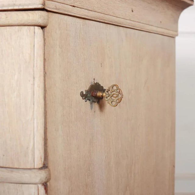 18th Century Austrian Commode For Sale - Image 3 of 8