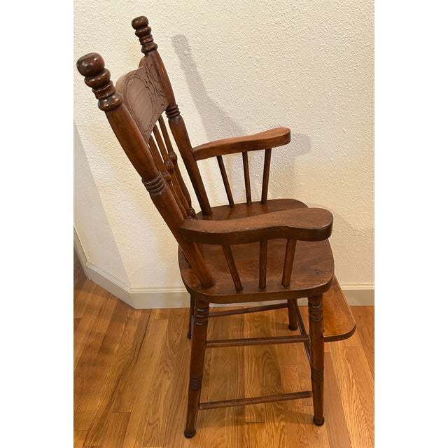 Antique Americana Farmhouse Style Youth / Child High Chair Decorative and very useful! Measures : 39" Tall. 17" Wide 14" deep