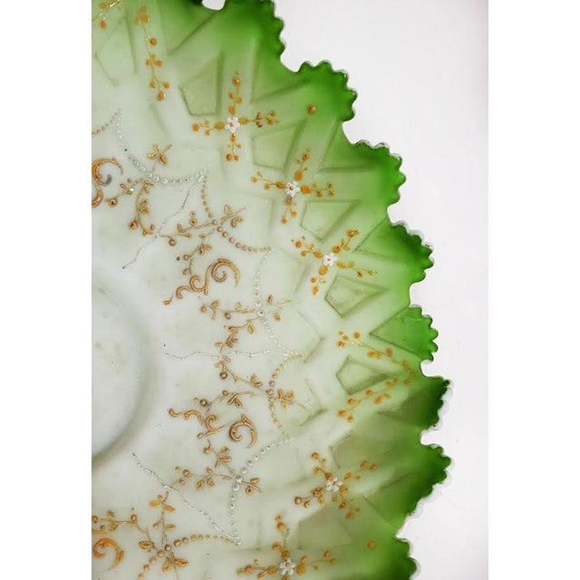 Early 20th Century Late 19th Century Bavarian Molded Lattice & Ruffled Edge Porcelain Centerpiece Bowl For Sale - Image 5 of 6