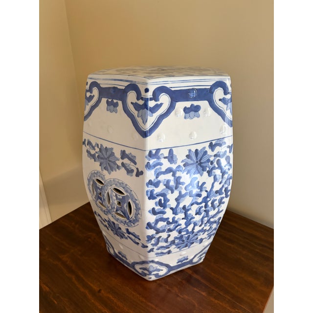 Late 20th Century Blue and White Chinoiserie Porcelain Garden Stool For Sale - Image 4 of 8