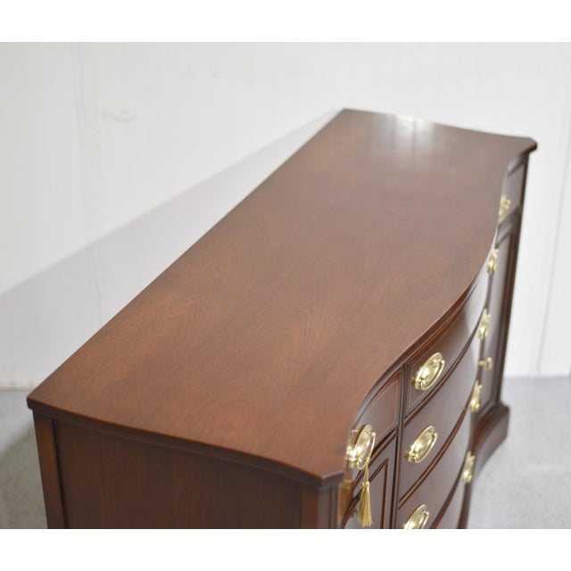Mid-Century Federal Style Serpentine Buffet by Bassett Furniture For Sale - Image 11 of 14