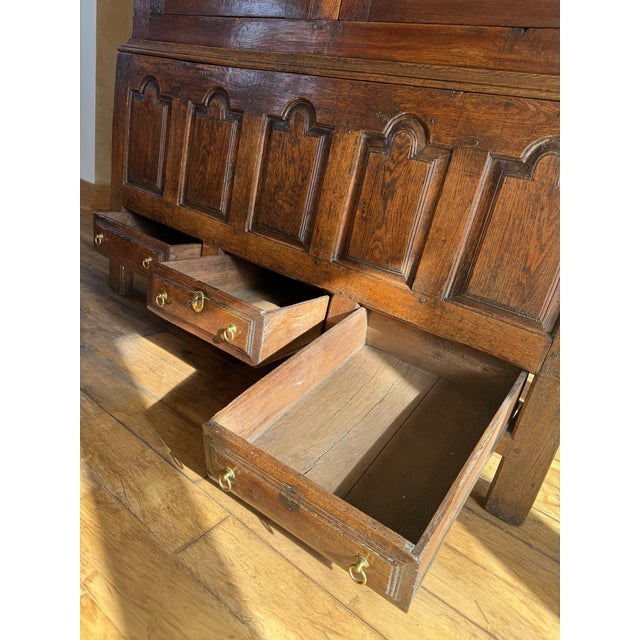 18th Century Georgian Welsh Oak Country Press For Sale - Image 5 of 13