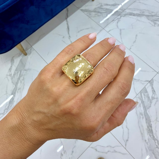 Roberto Coin Martellato 18k Yellow Gold Hammered Dome Ruby Cocktail Ring, Size 6.5 For Sale - Image 9 of 9