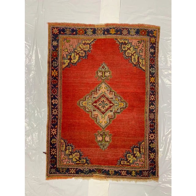 1940s Vintage Handwoven Turkish Oushak Area Rug 4'4" X 6'0" For Sale - Image 11 of 12