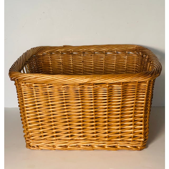 French Large Vintage French Market Handmade Wicker Basket For Sale - Image 3 of 6