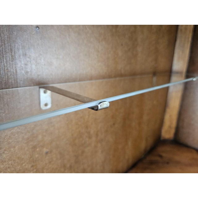 Art Deco Corner Display Cabinet in Walnut with Sliding Glass and Compartment, 1930s For Sale - Image 18 of 18