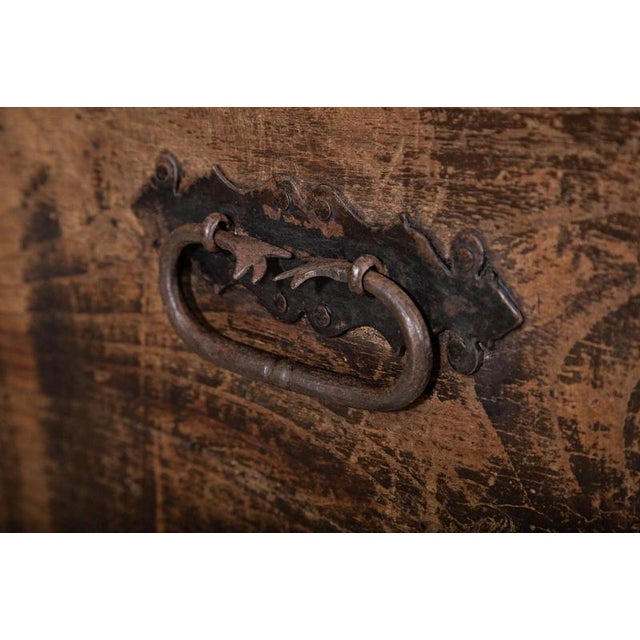 Large 17th Century English Oak Carved Coffer For Sale - Image 10 of 18