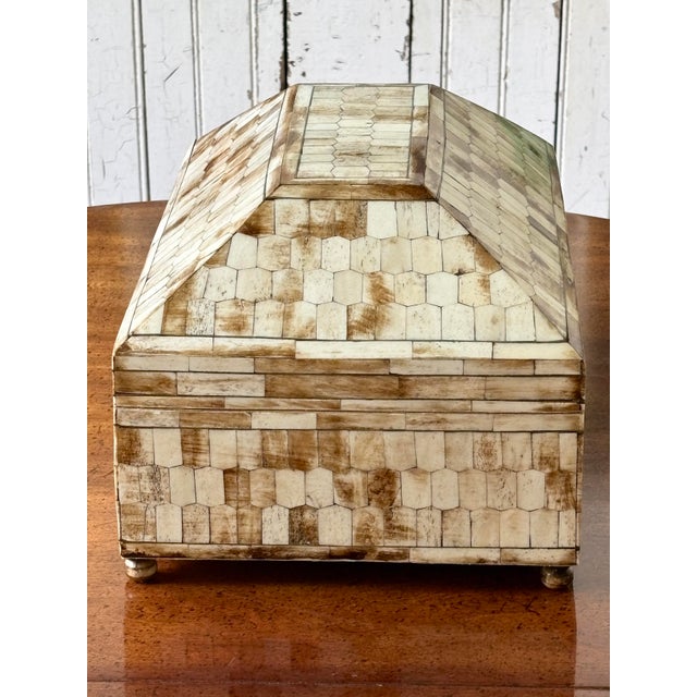 1990s Maitland-Smith Tessellated Bone & Horn Large Jewelry Box For Sale - Image 5 of 12
