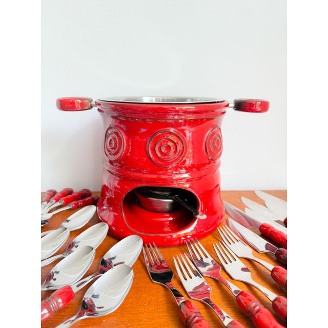 Red Vintage Tirol Cutlery Set and Fondue Pot in Red Ceramic and Stainless Steel, 1970s, Set of 24 For Sale - Image 8 of 13