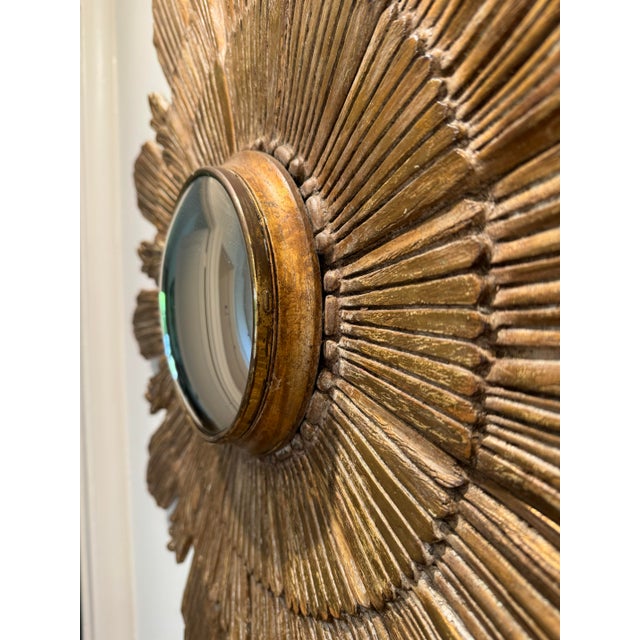 Round Mid- Century Vintage Sunburst Gold Gilt Wood Mirror With Hidden Clock For Sale - Image 4 of 7