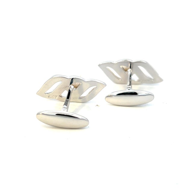 1990s 1990s Pair of Mikimoto Estate Akoya Pearl Mens Cufflinks 7 mm Silver For Sale - Image 5 of 6