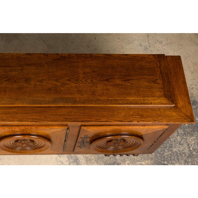 1940s French Art Deco Brutalist Oak Sideboard in the Style of Charles Dudouyt For Sale In New York - Image 6 of 16