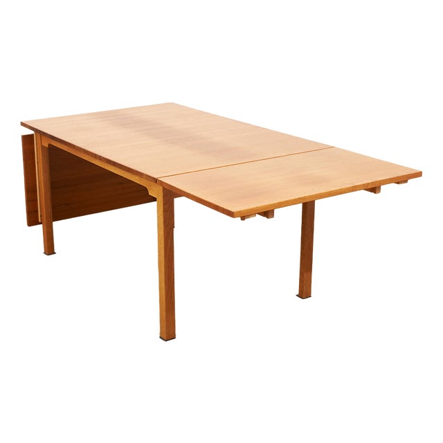 Oak Table with Two Drop-Leaf Extension Leaves For Sale