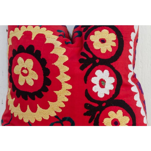 1960s Nyra Large Vintage Suzani Pillow For Sale - Image 5 of 9