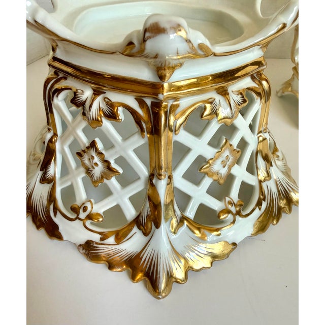 Pair of French Old Paris Style Reticulated Porcelain Jardinieres With Parcel Gilt Decoration For Sale - Image 10 of 12