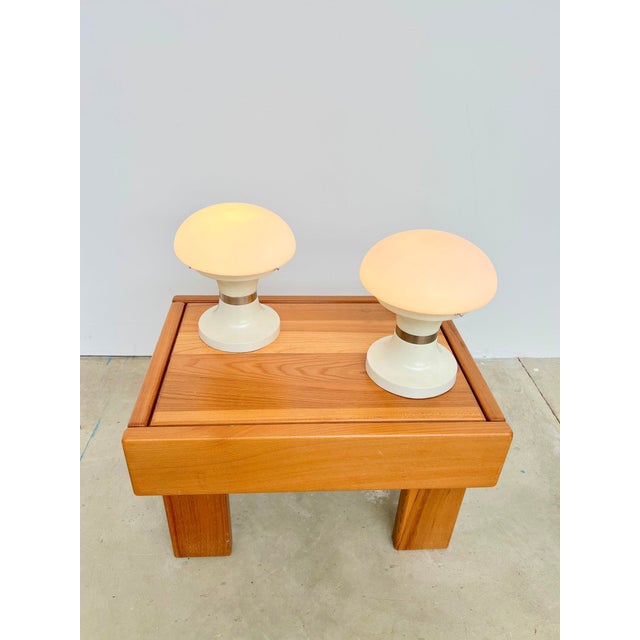 Metal Mushroom Lamps in White Opaline Glass and Lacquered Metal, 1970s, Set of 2 For Sale - Image 7 of 11