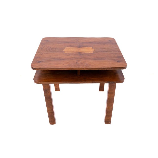 1940s Art Deco coffee table, Poland. In very good condition. Dimensions: height 71 cm / width 79 cm / depth 65 cm