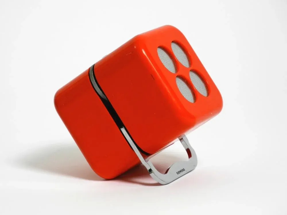 Rk 501 Alpha 2 Legendary Orange Cube Radio by Dario & Mario