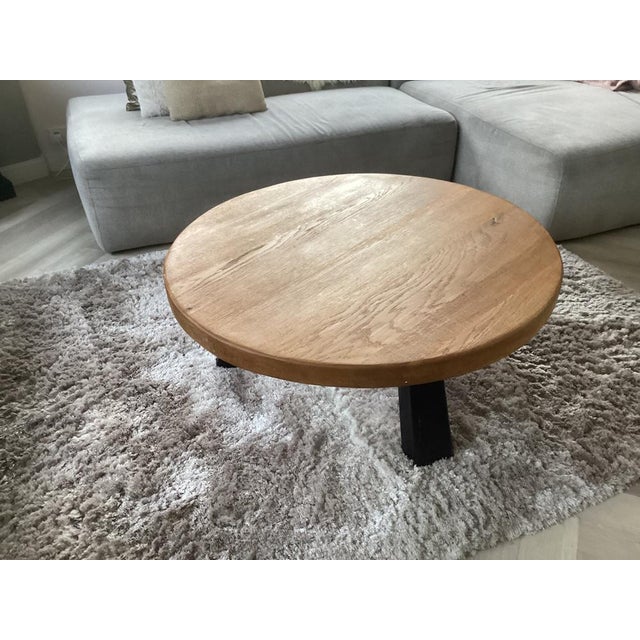 Mid-Century Modern Brutalist Round Tripod Coffee Table in Stained Oak, 1970s For Sale - Image 3 of 8