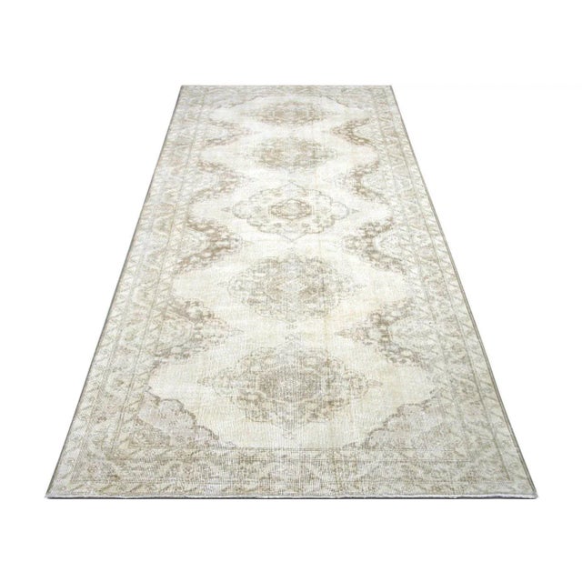 1960s Turkish Oushak Rug For Sale In Los Angeles - Image 6 of 7