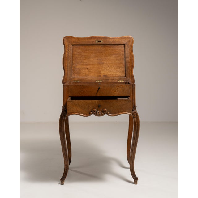 19th Century France Louis XV Amber Wood Side Table For Sale - Image 13 of 15