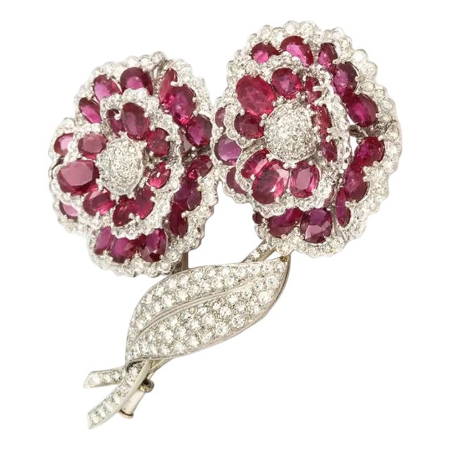 18kt White Gold Ruby & Diamond Brooch Ca 1950 For Sale