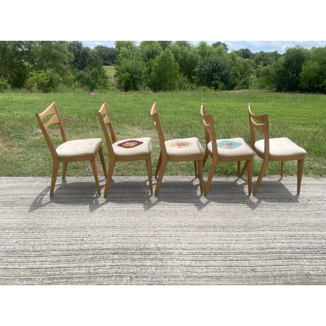 Heywood-Wakefield Heywood Wakefield "Cat's Eye" Chairs - Set of 5 For Sale - Image 4 of 11