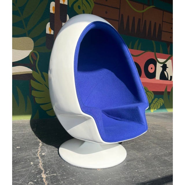 Mid Century Modern Alpha Egg Chair & Otto For Sale - Image 9 of 13