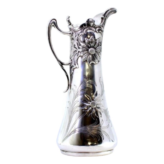 Art Nouveau Silver Water Jug with Floral Motifs and Acanthus Leaf-Shaped Handle Lid For Sale