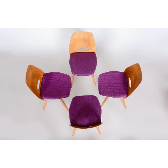 In pristine original condition, the upholstery has been professionally cleaned, and its polish revived by our refurbishing...