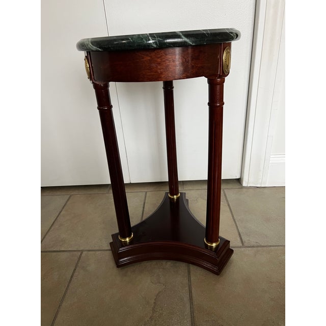 1980s Mahogany Bombay Style Neoclassical Green Marble Top Pedestal End