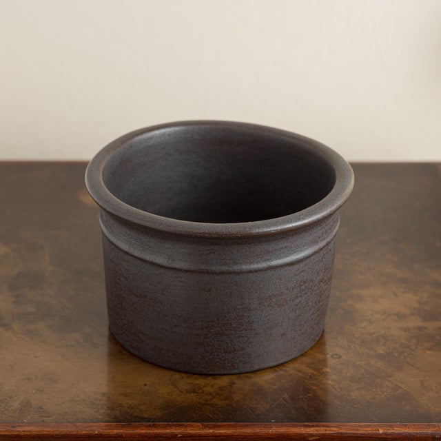 Mid-Century Modern Vintage California Modern Brown Glazed Stoneware Planter, Architectural Pottery Style For Sale - Image 3 of 9