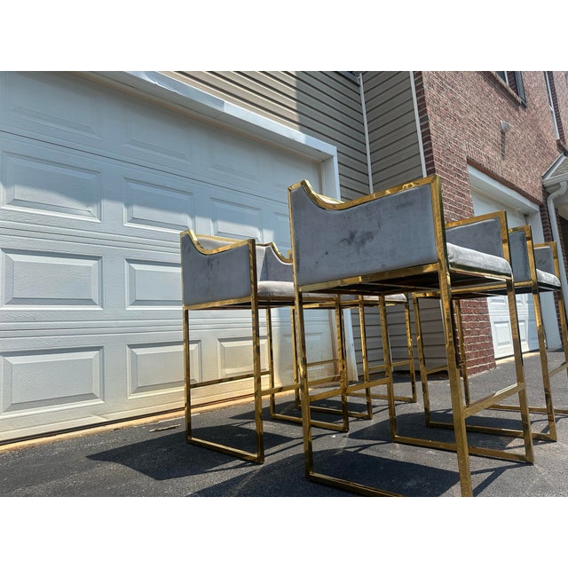 Modern Set of 4 Erin Counter Chairs in Gray Velvet & Polished Gold – Statements by J For Sale - Image 3 of 12