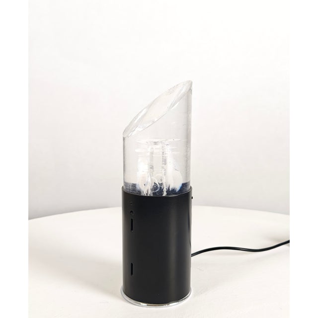 Mid-Century Modern Italian Black Enameled Steel and Acrylic Glass Table Lamp, 1970s For Sale - Image 3 of 14