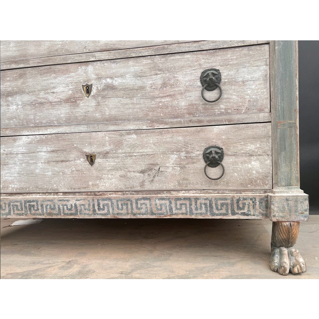 Early 19th C. Chest of 3 Drawers. For Sale - Image 4 of 6