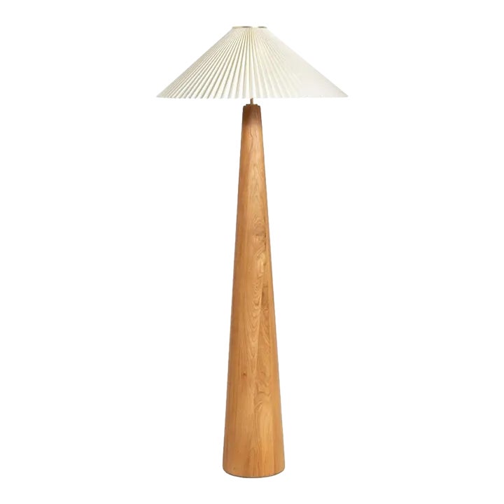 NORAs Shoefity lamp shade 2個セット Four Hands Nora Floor Lamp, Light Oak | Chairish
