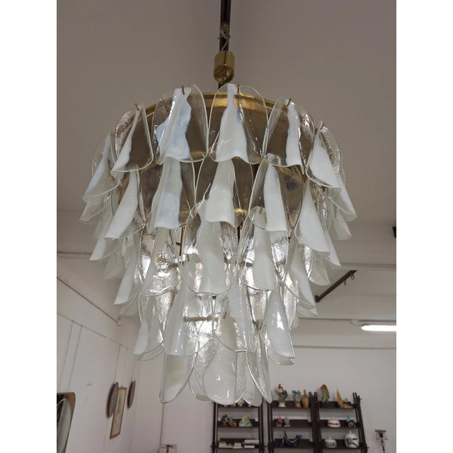 1970s Large Chandelier in Brass with Transparent Tongues and Murrina Lattices from La Murrina, 1970s For Sale - Image 5 of 7