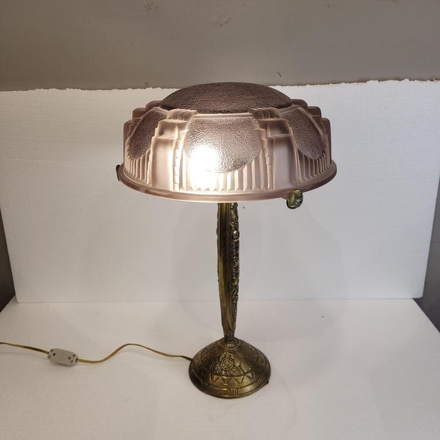 1930s Art Deco Table Lamp in Bronze and Bent Glass from Muller Fréres, Luneville, France, 1930s For Sale - Image 5 of 18