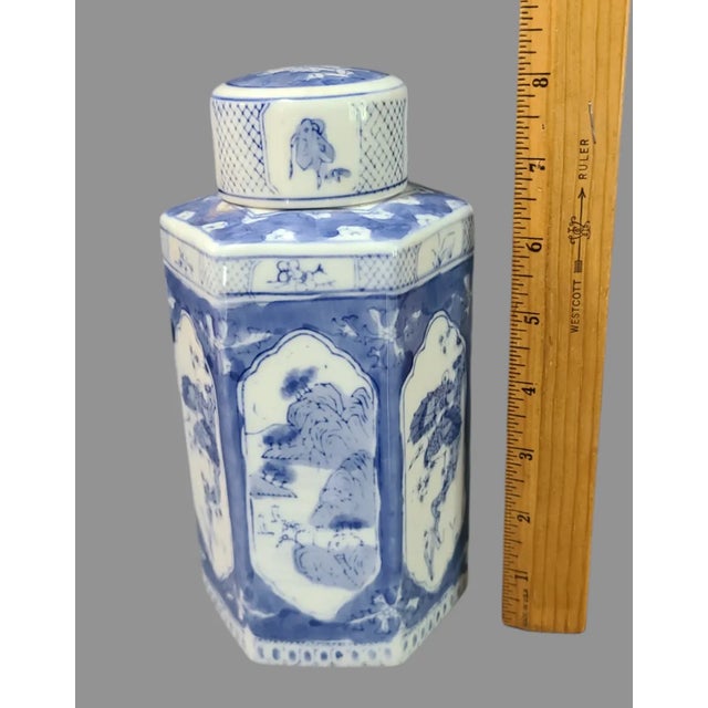 Chinese Vintage Asian Chinese Blue & White Hexagon Covered Tea Caddy Jinger Jar For Sale - Image 3 of 7
